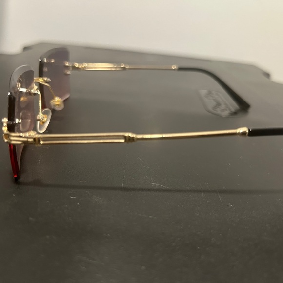 Stylish Gold and Black Rimless Sunglasses soft purple lens main image 10